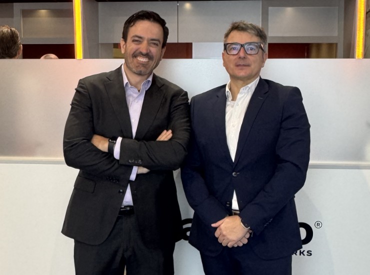 Simone Gammeri (left), Chief Partnership Officer at Palo Alto Networks, and Oscar Garcia, Global Managing Director at NTT DATA, at MWC Barcelona 2026